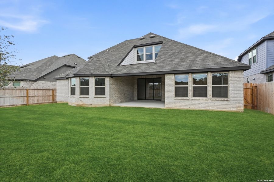 Exterior details and patio area of a home in Davis Ranch, San Antonio (Image 27).