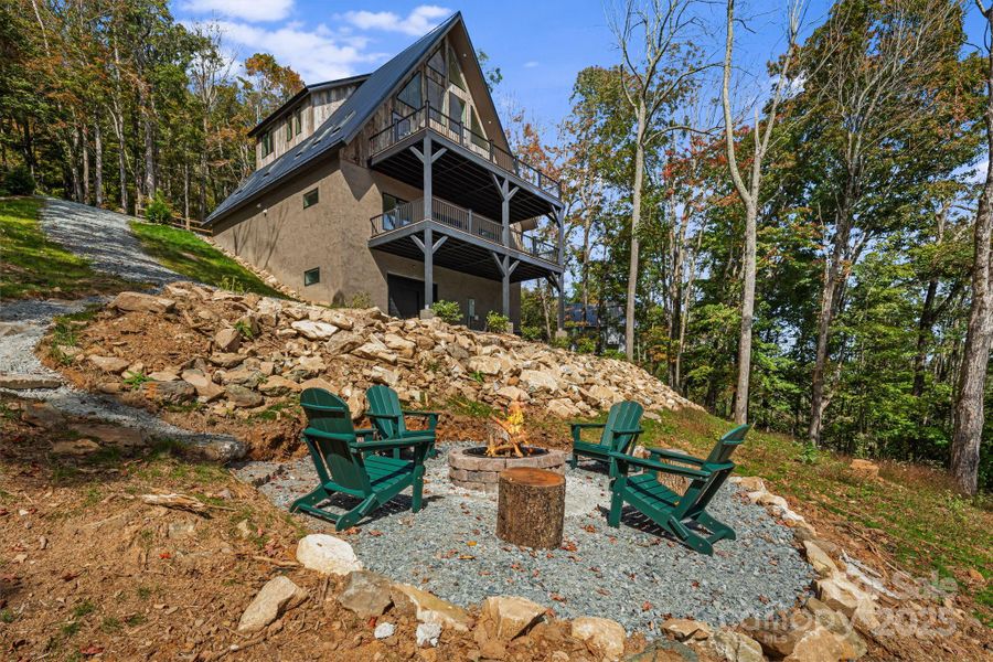 Image 36 of a home in .