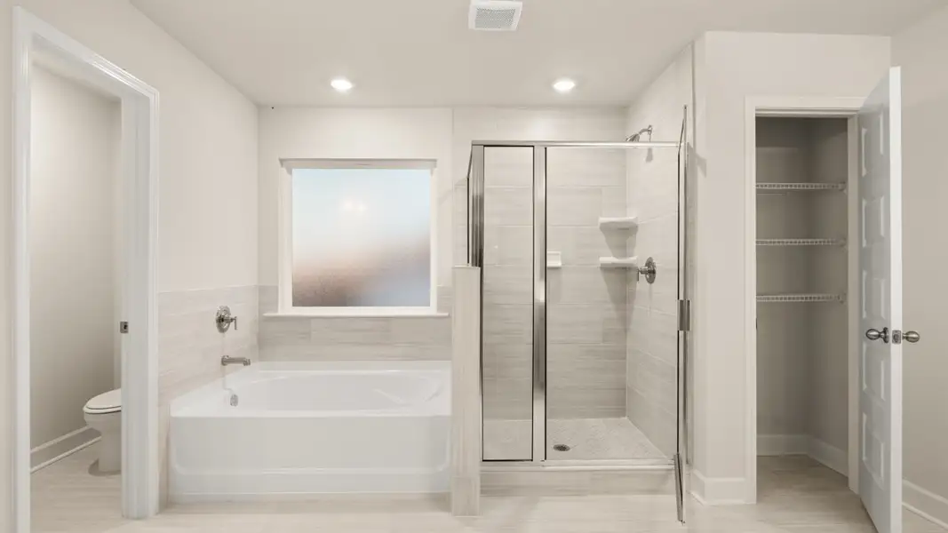 Representative furnished interior of a home built from the Jean Lee by D.R. Horton in Heritage Pointe, Senoia (Image 11).