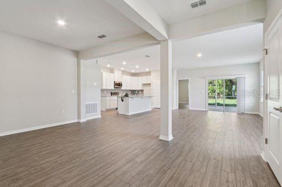 Spacious, unfurnished interior of a new home in Palm Coast, Palm Coast (Image 9).