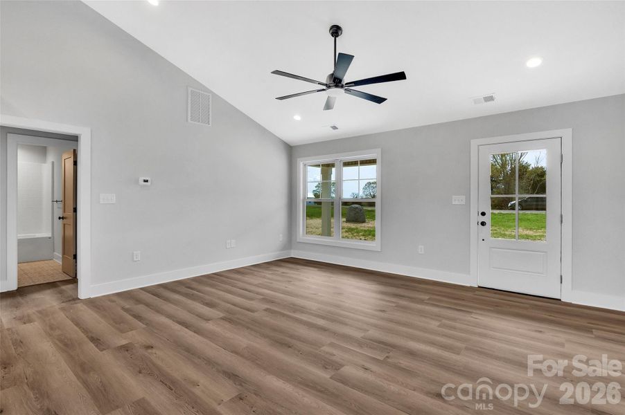 Spacious, unfurnished interior of a new home in , Lincolnton (Image 15).
