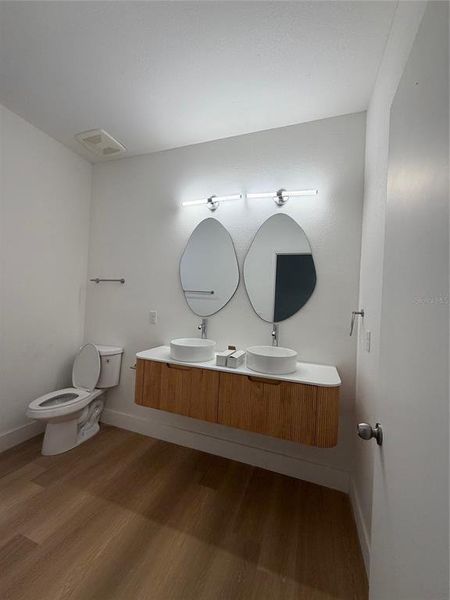 Furnished interior view inside a new home in , Winter Haven (Image 3).