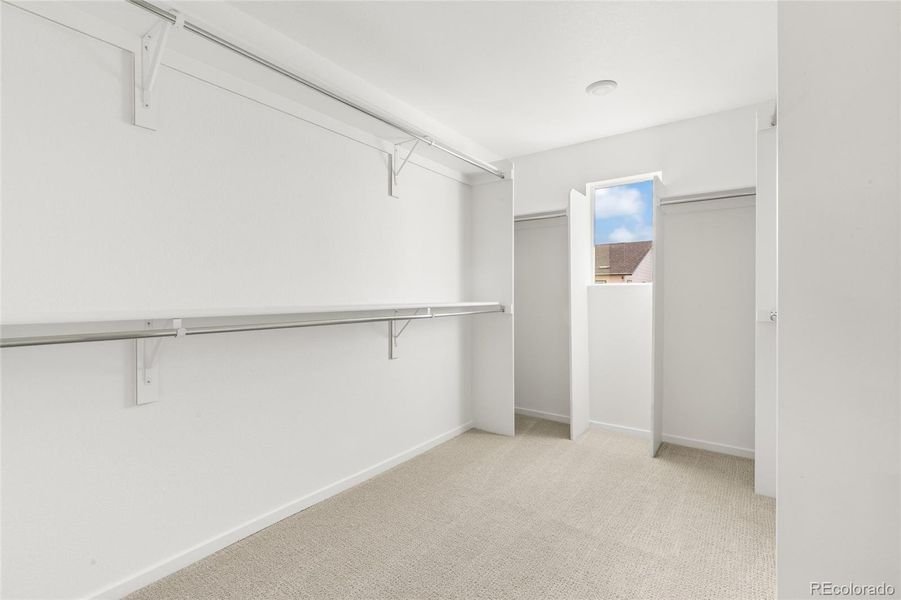 Spacious, unfurnished interior of a new home in Harvest Crossing, Aurora (Image 26).