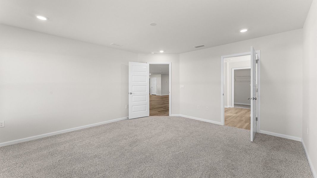 Spacious, unfurnished interior of a new home in Destini Lane, Panama City (Image 34).