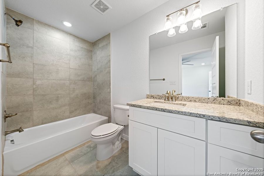 Furnished interior view inside a new home in The Preserve at Candlemeadow, San Antonio (Image 17).