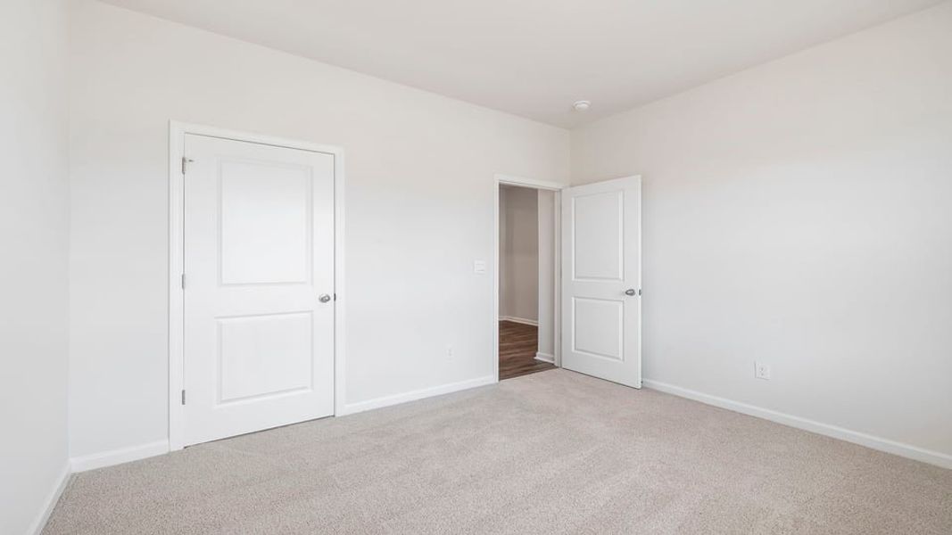 Spacious, unfurnished interior of a new home in Pine Lake Estates, Anderson (Image 18).