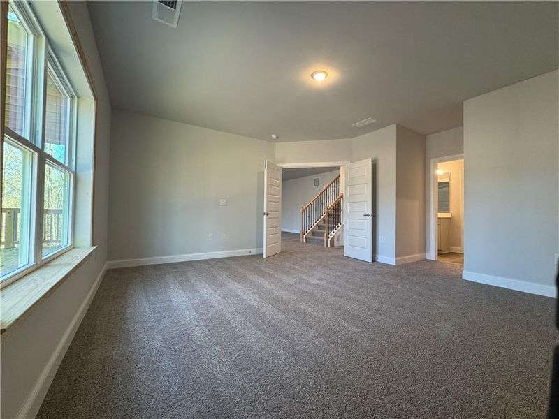 Spacious, unfurnished interior of a new home in Tuscany Hills, Douglasville (Image 22).