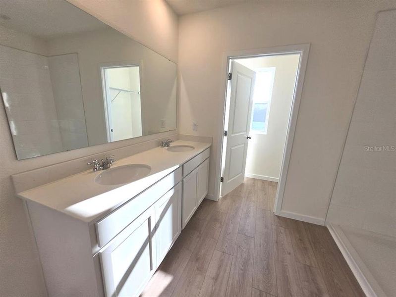 Furnished interior view inside a new home in , Daytona Beach (Image 9).