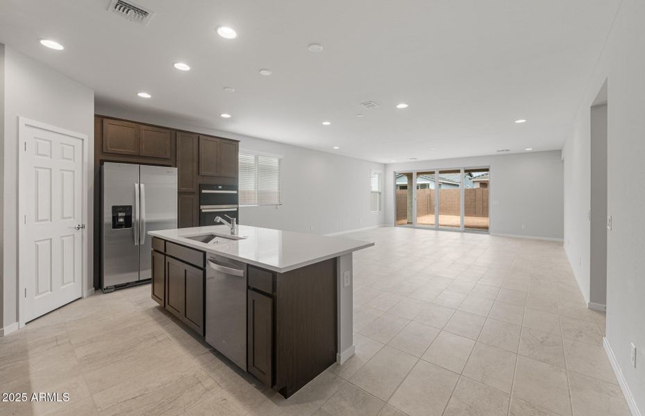 Kitchen/Cafe/Gathering Room