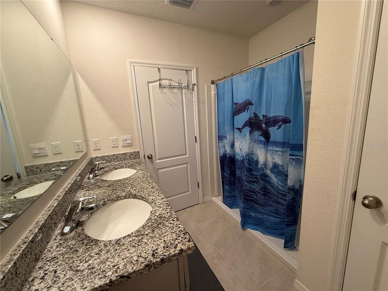 Furnished interior view inside a new home in , Edgewater (Image 10).