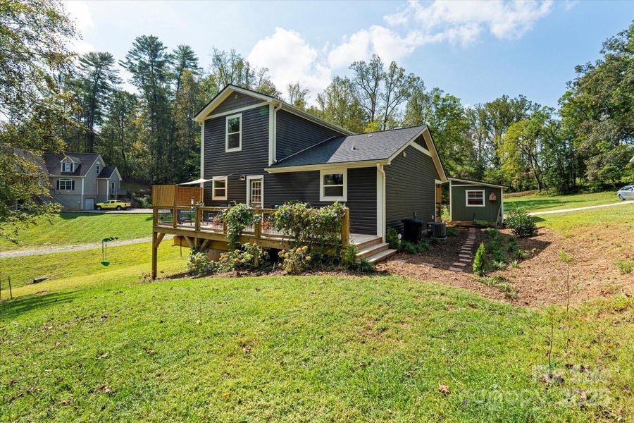 Image 22 of a home in .