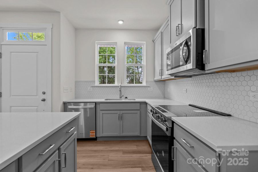 Furnished interior view inside a new home in Greenway Overlook, Charlotte (Image 16). Furnished interior view inside a new home in Greenway Overlook, Charlotte (Image 16).