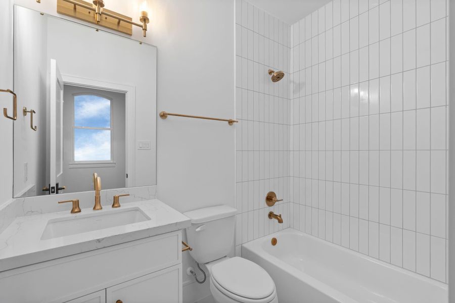 Furnished interior view inside a new home in , Houston (Image 10).