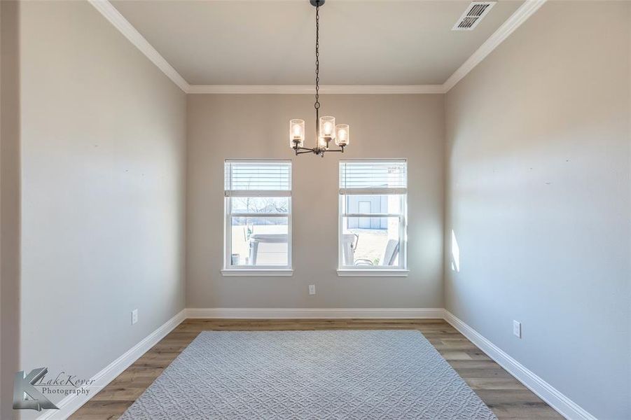 Spacious, unfurnished interior of a new home in , Tuscola (Image 21).