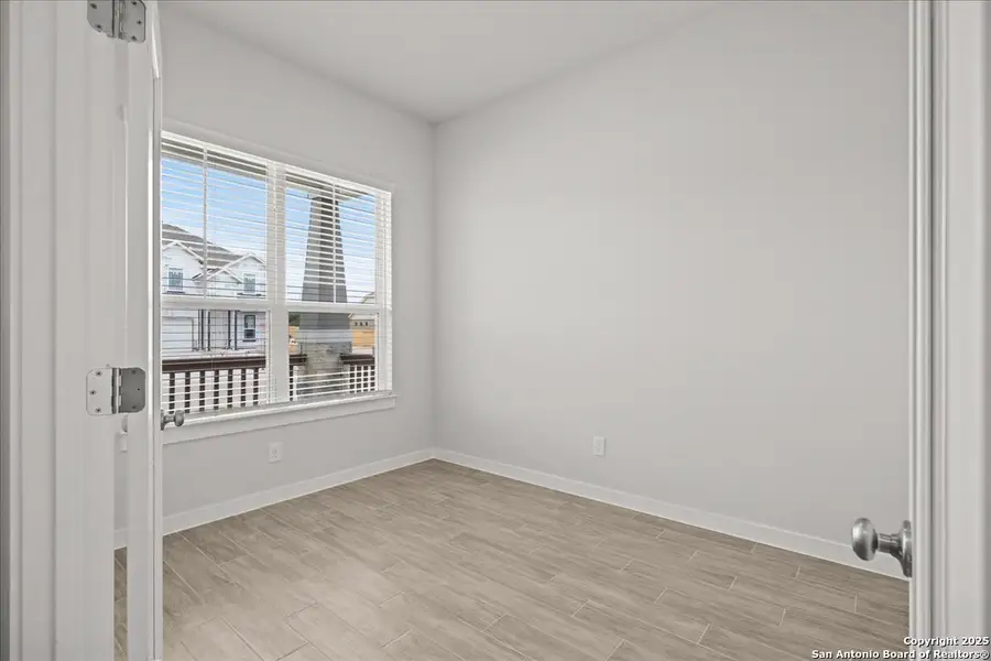 Image 23 of a home in Meyer Ranch.