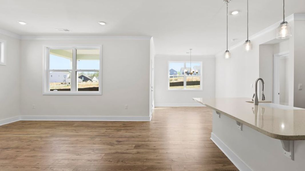 Spacious, unfurnished interior of a new home in Harrison Valley, Simpsonville (Image 25).