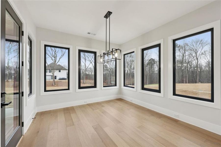 Spacious, unfurnished interior of a new home in , Auburn (Image 74).
