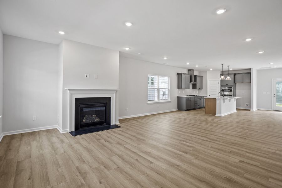 Spacious, unfurnished interior of a new home in Georgias Landing, Raleigh (Image 12).