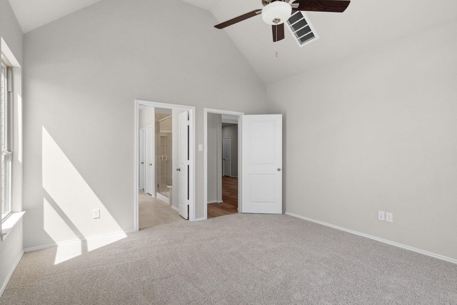 Spacious, unfurnished interior of a new home in Valencia, Manvel (Image 30). Spacious, unfurnished interior of a new home in Valencia, Manvel (Image 30).