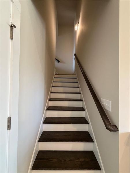 Spacious, unfurnished interior of a new home in , Talking Rock (Image 35).