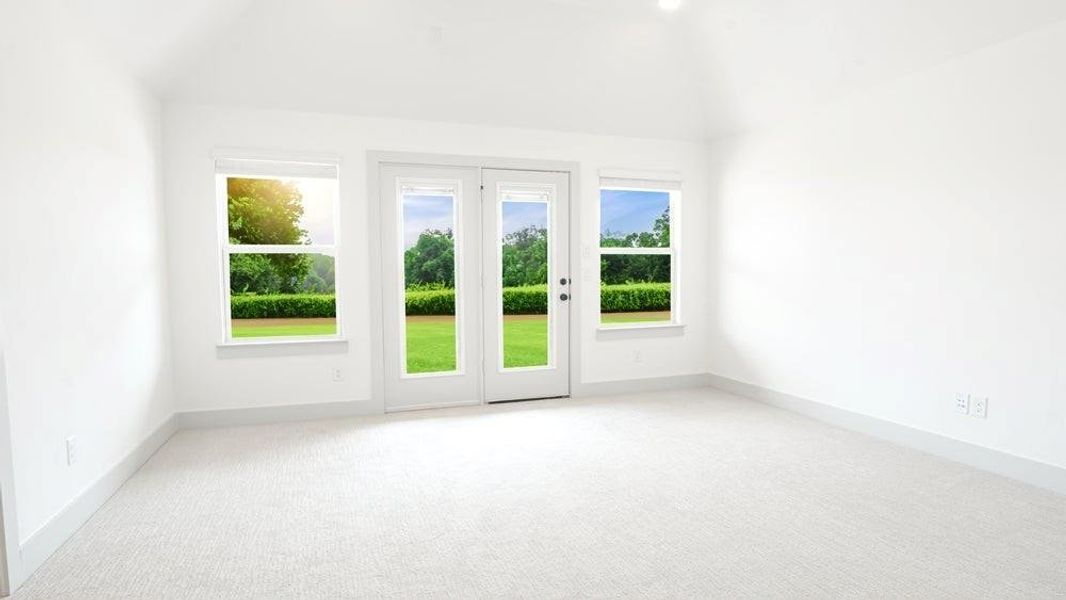 Spacious, unfurnished interior of a new home in The Abbey at Mercer Crossing, Farmers Branch (Image 20).