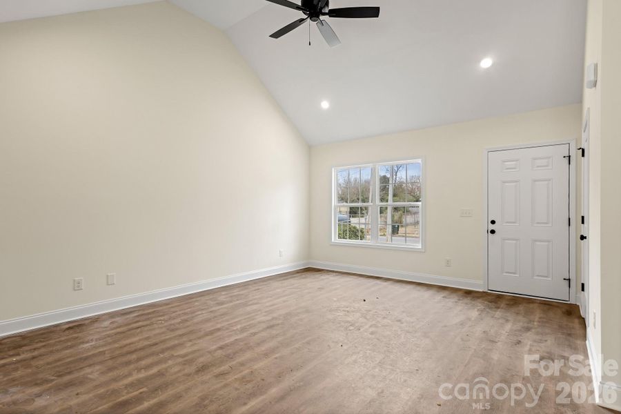Spacious, unfurnished interior of a new home in , Rock Hill (Image 15).