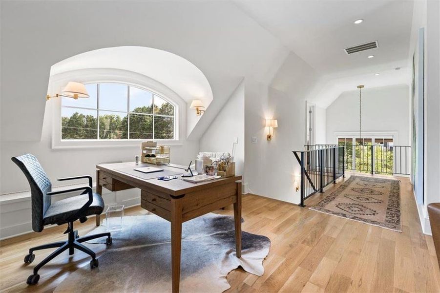Furnished interior view inside a new home in , Roswell (Image 63).
