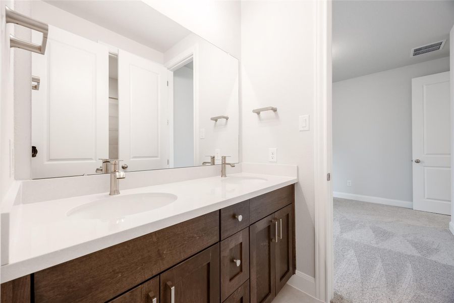 Image 21 of a home in Sunterra.