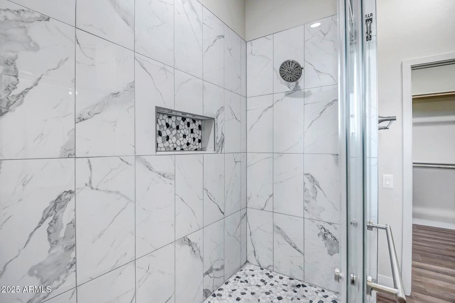 Master shower Master shower