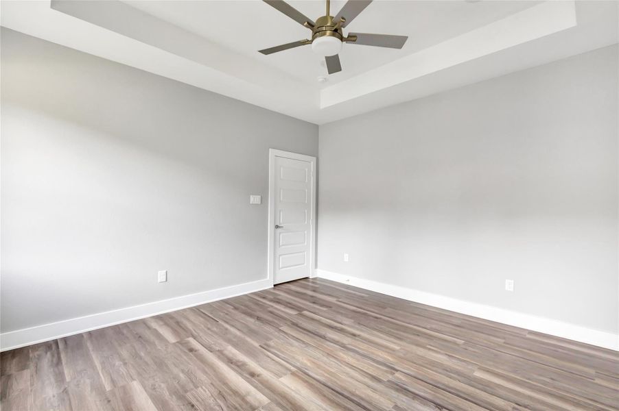 Spacious, unfurnished interior of a new home in , Houston (Image 19).