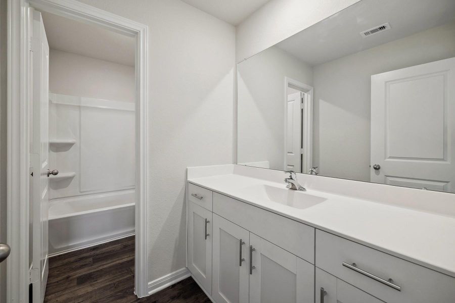 Furnished interior view inside a new home in Pinewood Trails, Cleveland (Image 9).