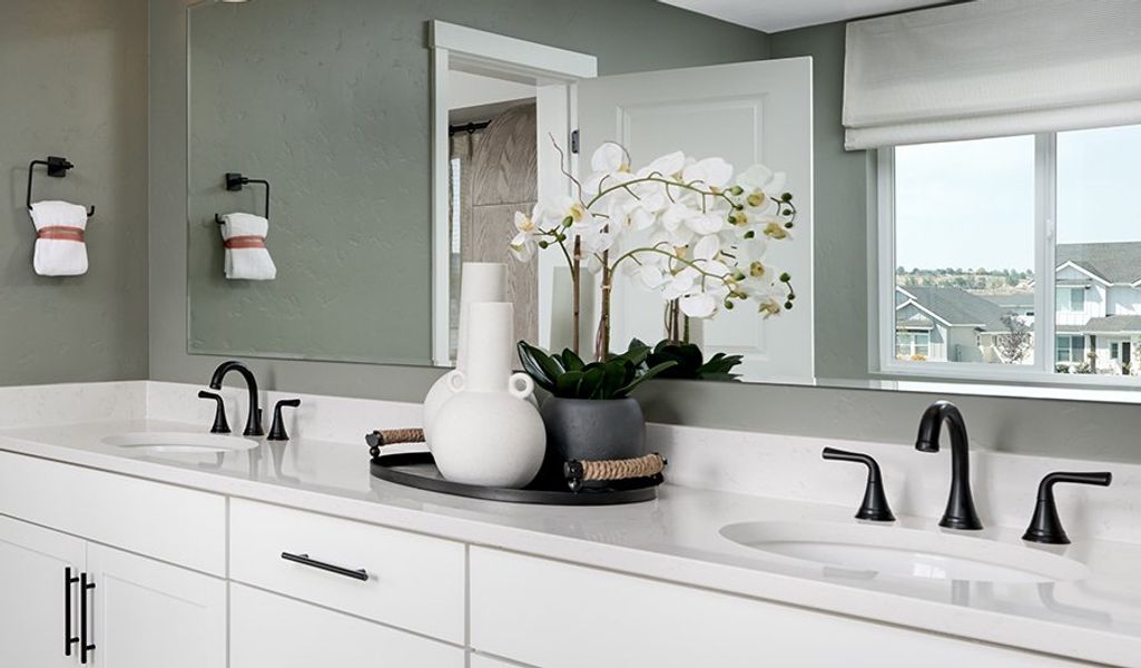 Yorktown-B725-Sellwood Bathroom