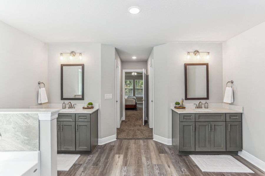 8705 Valhalla Dr MLS Size-23