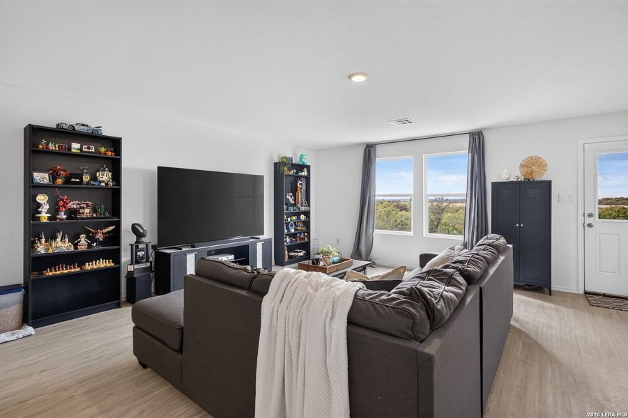 Furnished interior view inside a new home in Silos: Cottage, San Antonio (Image 7).