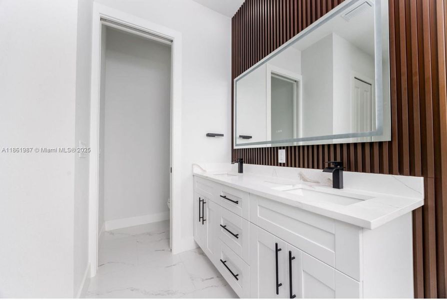 Furnished interior view inside a new home in , Lehigh Acres (Image 8). Furnished interior view inside a new home in , Lehigh Acres (Image 8).