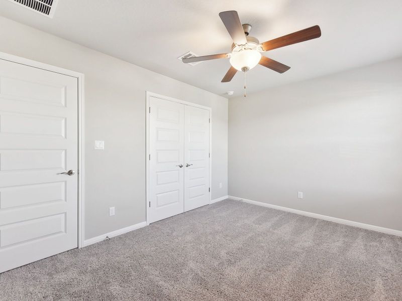 Spacious, unfurnished interior of a new home in Big Sky Ranch - Executive Collection, Dripping Springs (Image 20).