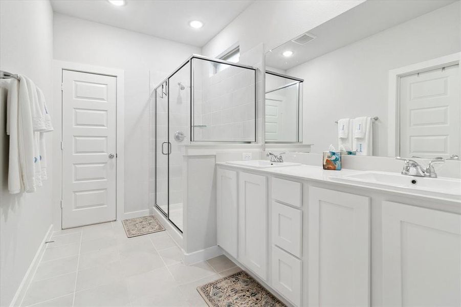 Furnished interior view inside a new home in Devonshire, Forney (Image 22).