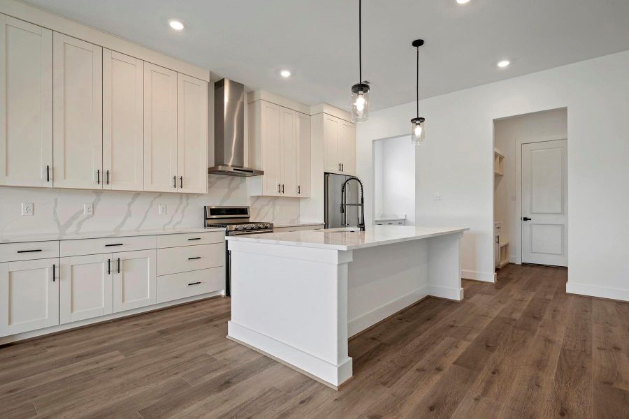 Image 18 of a home in Hallimore Ranch.