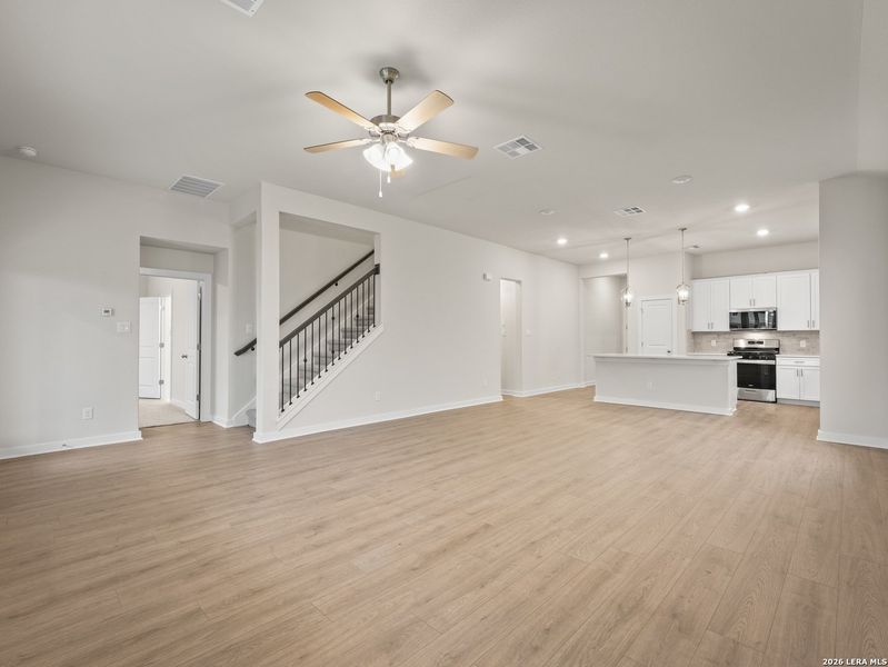 Spacious, unfurnished interior of a new home in Morgan Meadows, San Antonio (Image 12).