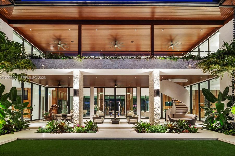 Community amenities in , Coral Gables (Image 51).