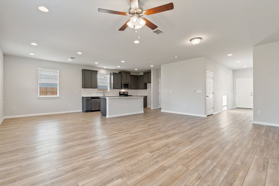 006_dsc01418_52353026121_o