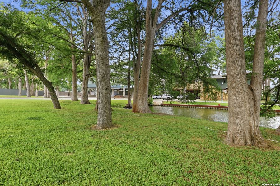 Natural landscape and outdoor views near  in McQueeney (Image 26).