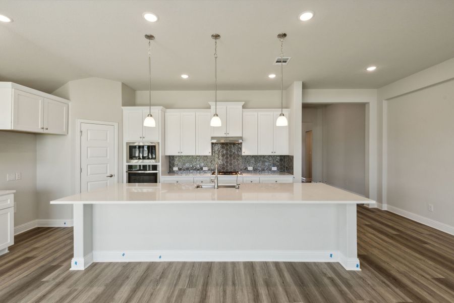 Furnished interior view inside a new home in Oaks of North Grove, Waxahachie (Image 7).