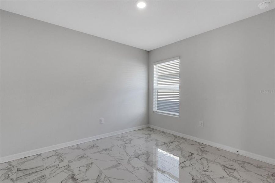 Spacious, unfurnished interior of a new home in Silverstone North, Palmetto (Image 32). Spacious, unfurnished interior of a new home in Silverstone North, Palmetto (Image 32).