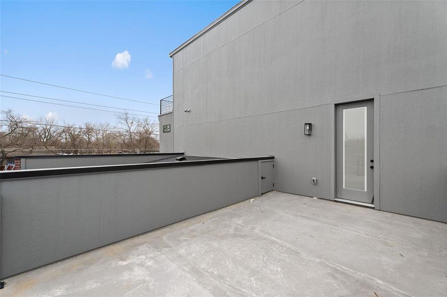 Exterior details and patio area of a home in , Dallas (Image 26).