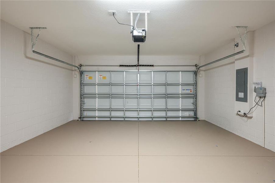 Spacious, unfurnished interior of a new home in , Lakeland (Image 25). Spacious, unfurnished interior of a new home in , Lakeland (Image 25).