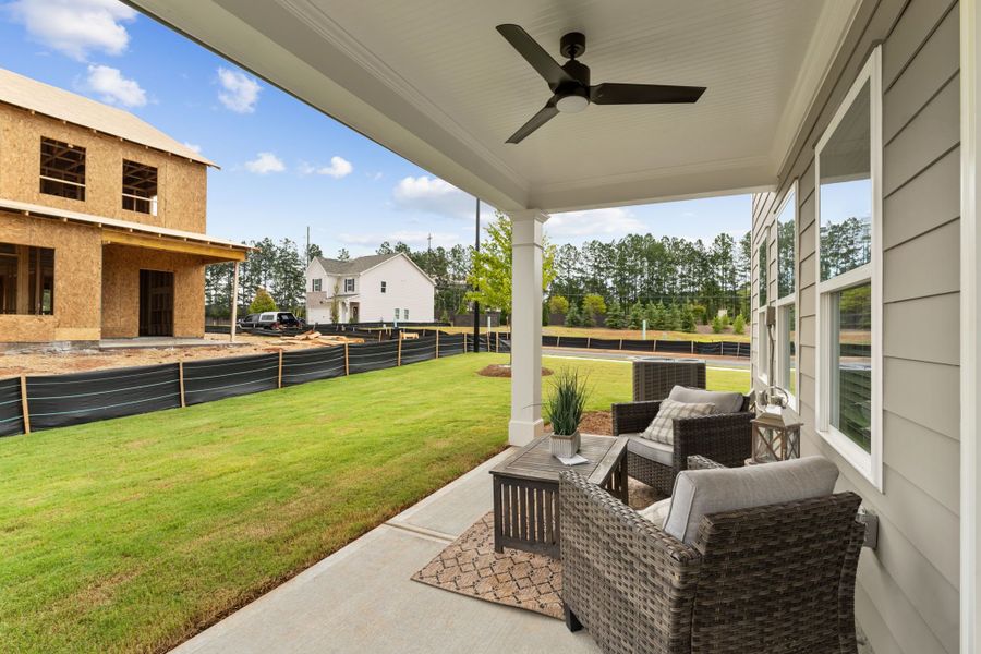 Representative furnished interior of a home built from the Fairview by Traton Homes in Winsome Park, Woodstock (Image 13).