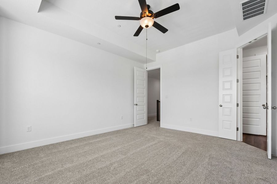 Spacious, unfurnished interior of a new home in Center 45, Round Rock (Image 40). Spacious, unfurnished interior of a new home in Center 45, Round Rock (Image 40).