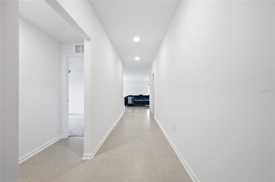 Spacious, unfurnished interior of a new home in Oak Hammock, Deland (Image 16). Spacious, unfurnished interior of a new home in Oak Hammock, Deland (Image 16).