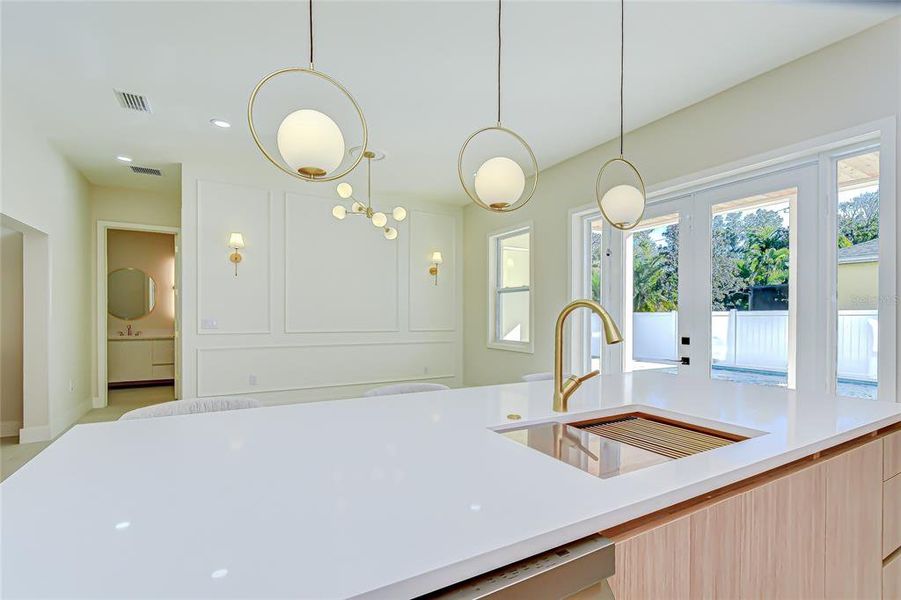 Image 83 of a home in .